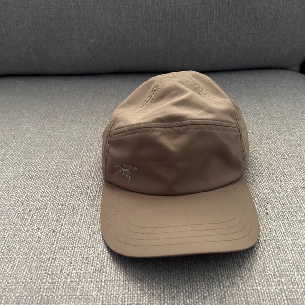 Arc'teryx Taupe/Brown Lightweight Tech Cap - Picture 5 of 5
